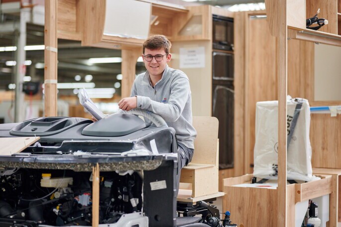 Ausbildung zum Karosserie- und Fahrzeugbaumechaniker in der Fachrichtung Caravan- und Reisemobiltechnik (m/w/d) ab 2027, 2. Bild