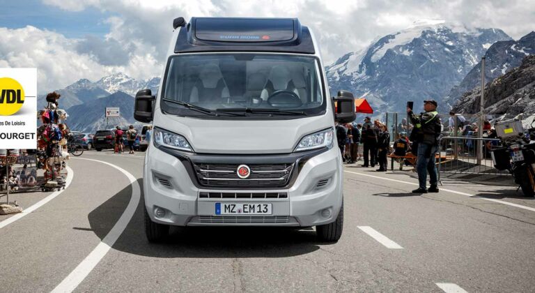 Eura Mobil Vans - Salon des Vehicules